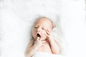 Kinder geboren nach IVF Behandlung