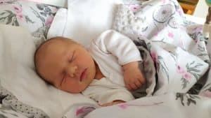 Kinder geboren nach der IVF Behandlung
